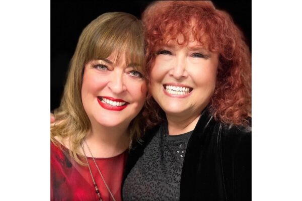 Ann and Melissa @ 600 x 400